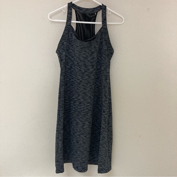 Mondetta Dresses & Skirts - Mondetta Performance Gear Dress Built-In Bra MPG Size M Black